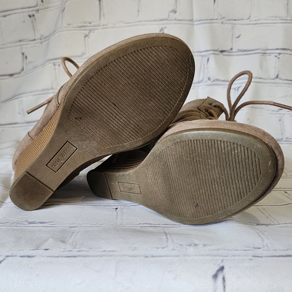 Brown Suede Wedge Boots - Picture 7 of 8